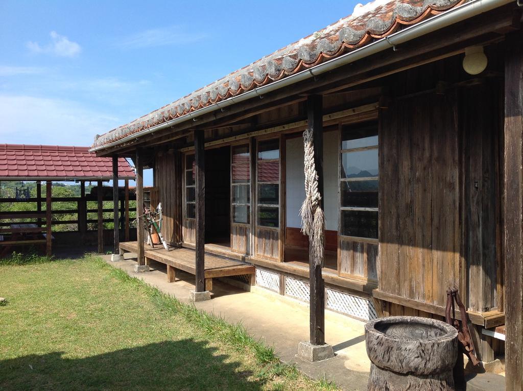 Cottage Canac Motobu Exterior photo
